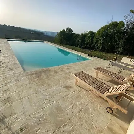 Luxurioses Landhaus Mit Pool