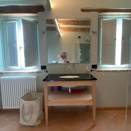 Luxurioses Landhaus Mit Pool * San Marcello (Ancona)