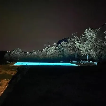 Luxurioses Landhaus Mit Pool بيت للعطل *